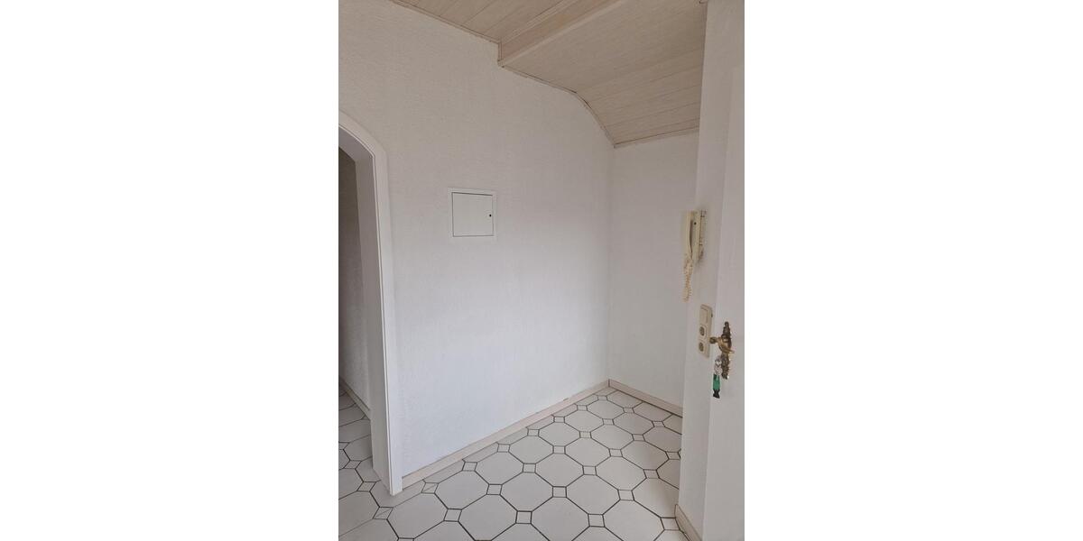 Etagenwohnung Büdingen - 4 Zimmer, 98 m&sup2;, 790&euro; | Angebot:26018260