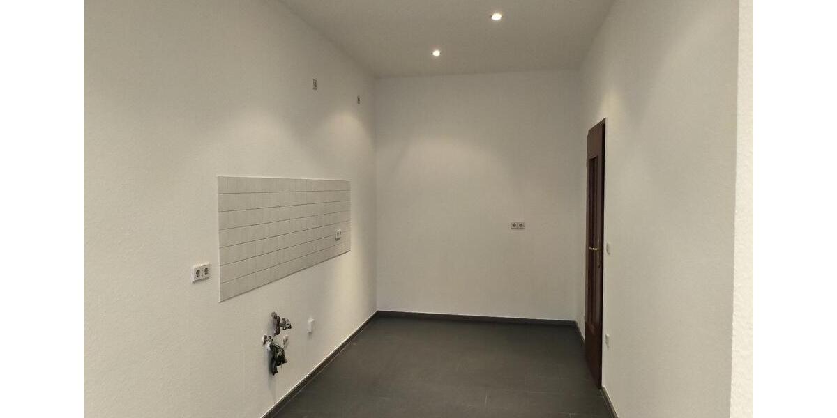 Hochparterre Hohenmölsen - 3 Zimmer, 65 m&sup2;, 429&euro; | Angebot:24591718