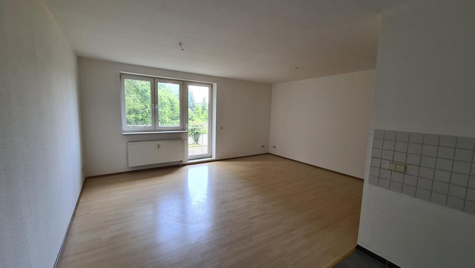 Etagenwohnung Köthen (Anhalt) - 2 Zimmer, 63 m&sup2;, 430&euro; | Angebot:26463275