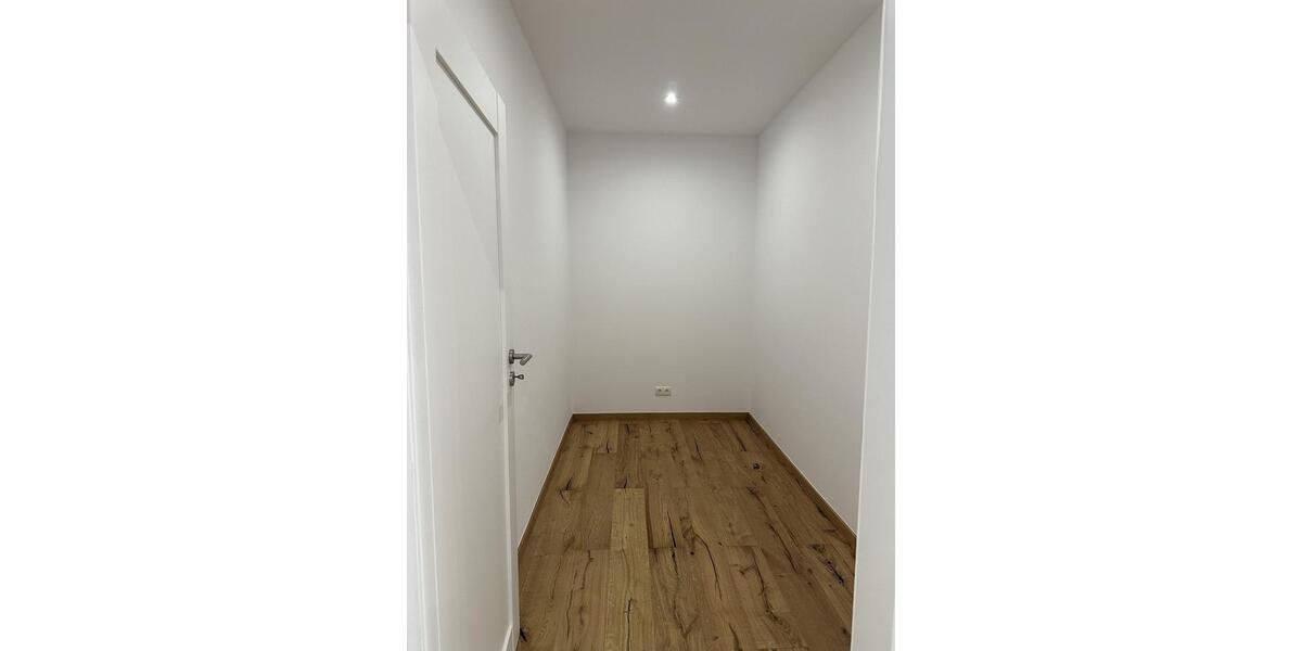 Etagenwohnung Egloffstein - 5 Zimmer, 141 m&sup2;, 1.450&euro; | Angebot:26691314