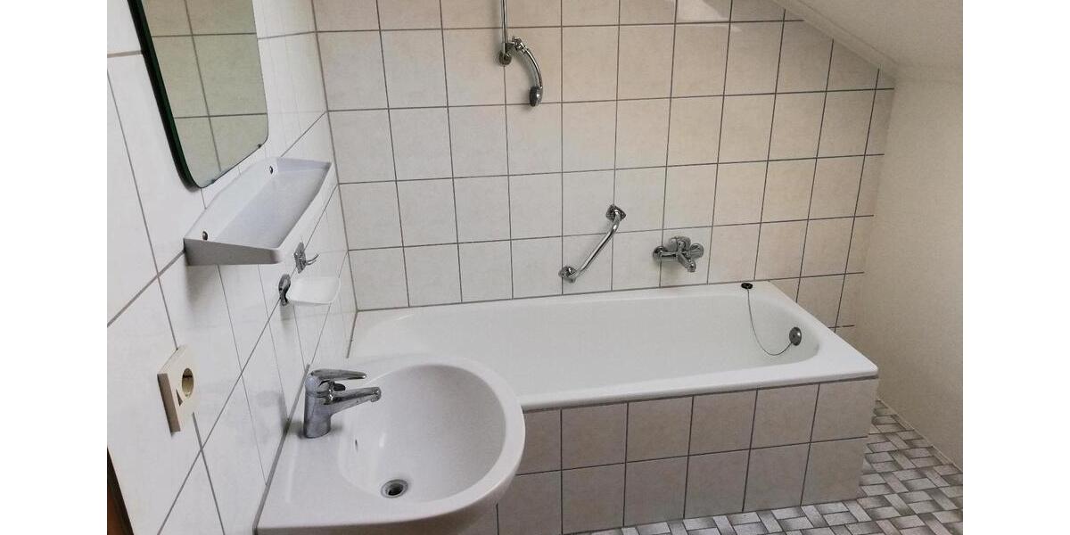 Dachgeschoßwohnung Bad Füssing - 2 Zimmer, 90 m&sup2;, 850&euro; | Angebot:24756979