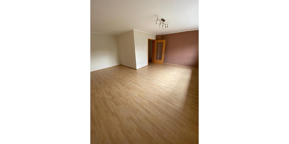 Etagenwohnung Goldbach - 3.5 Zimmer, 90 m&sup2;, 800&euro; | Angebot:25948034