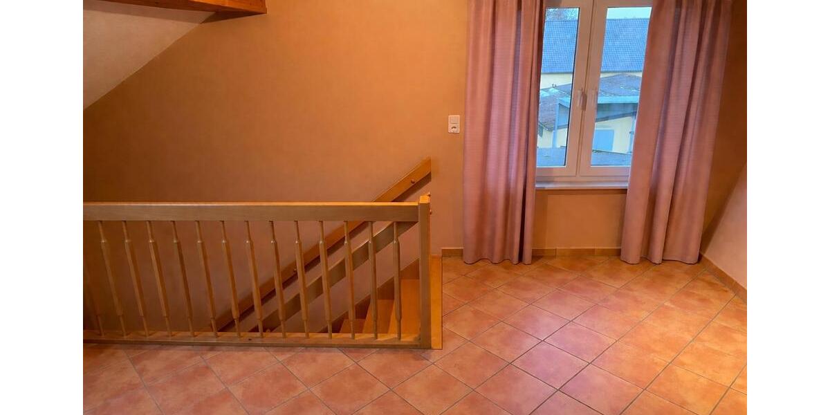 Dachgeschoßwohnung Willebadessen - 1 Zimmer, 85 m&sup2;, 650&euro; | Angebot:26040261