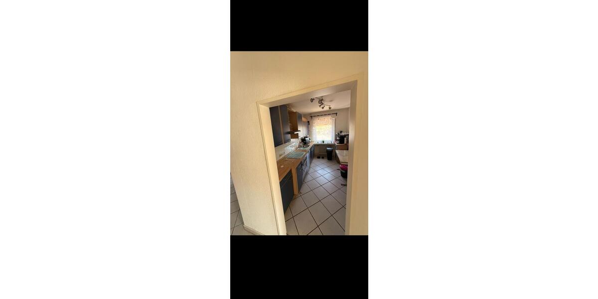Etagenwohnung Wachtberg - 3 Zimmer, 96 m&sup2;, 1.000&euro; | Angebot:26664045