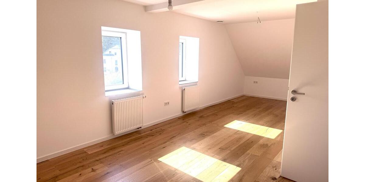 Etagenwohnung Herborn - 4 Zimmer, 107 m&sup2;, 1.250&euro; | Angebot:26623575