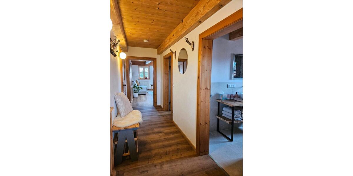 Maisonettenwohnung Tuntenhausen - 3 Zimmer, 76 m&sup2;, 1.500&euro; | Angebot:24848485