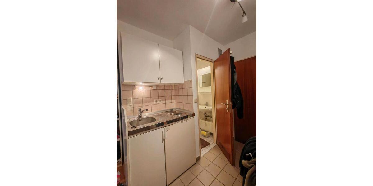 Etagenwohnung Kassel - 1 Zimmer, 22 m&sup2;, 300&euro; | Angebot:26254512