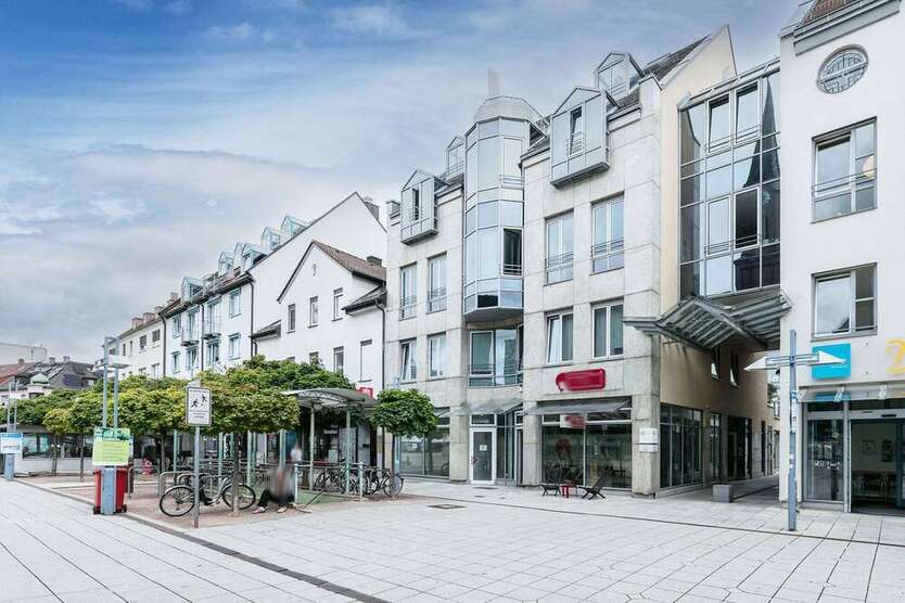Einzelhandel in Neu-Ulm 1.990 € 81 m²