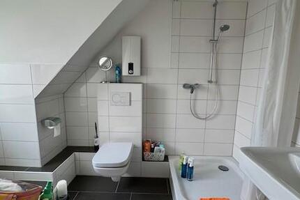 Ab 16.11: sanierte Single-Wohnung in modernem Wohnhaus mit Aufzug, EBK kann übernommen werden zimmer