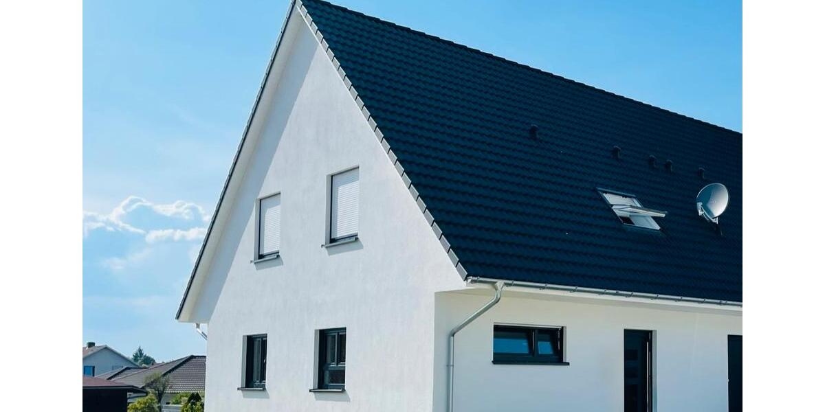 Doppelhaushälfte Hohenroth - 4.5 Zimmer, 122 m&sup2;, 1.195&euro; | Angebot:25963060