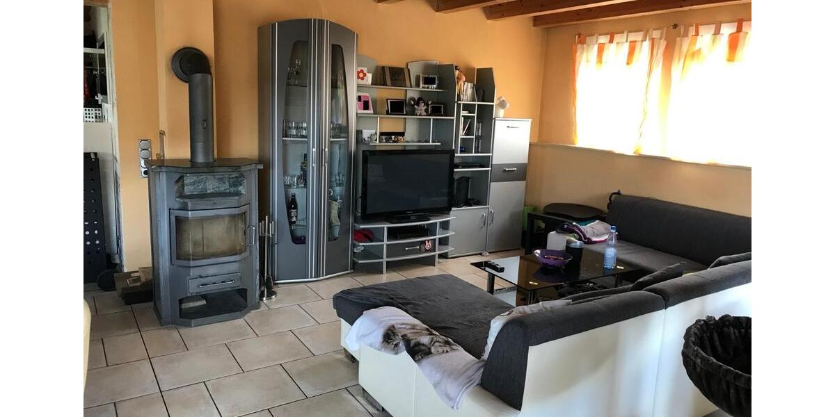 Dachgeschoßwohnung Homberg (Ohm) - 3 Zimmer, 120 m&sup2;, 930&euro; | Angebot:26024547