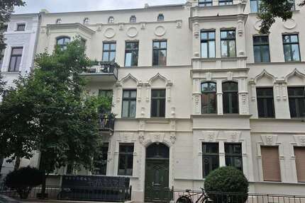 Wohnung zum Mieten in Magdeburg 750 € 112.66 m² 4 zimmer