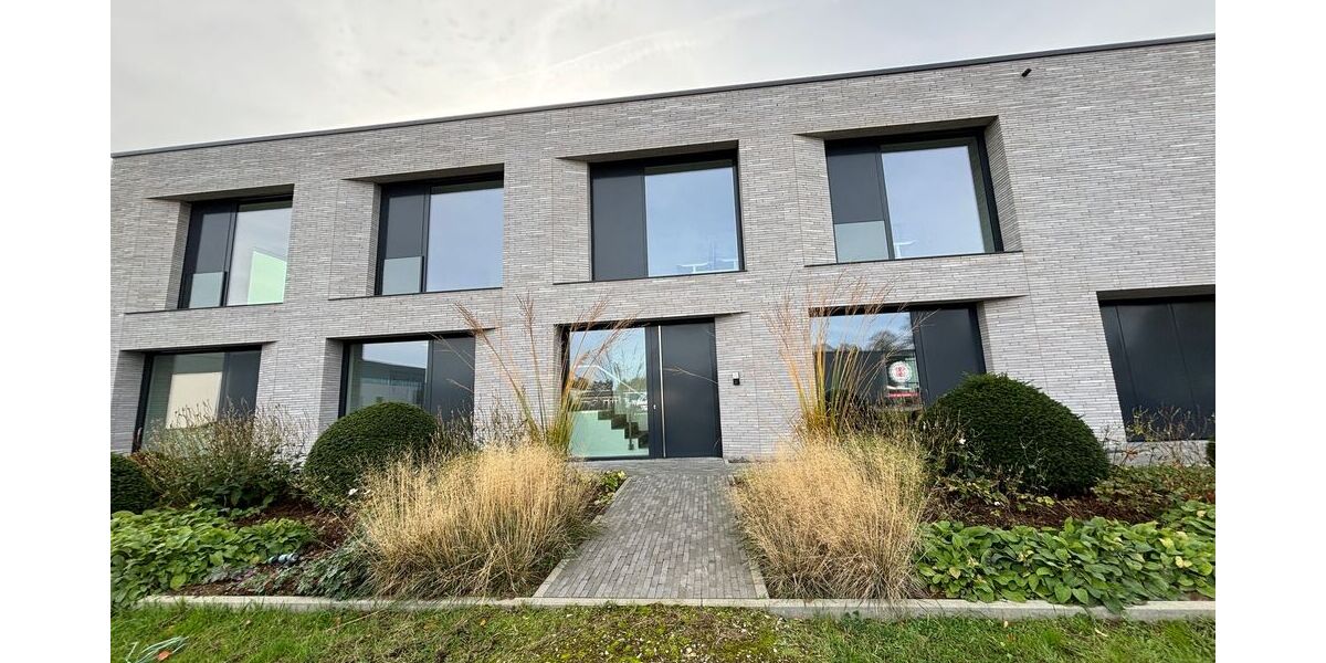 Professioneller Büroraum im modernen Architekturbüro - Gewerbeobjekt Borken | Angebot:27350674