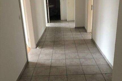 Wohnung Ludwigshafen Mitte - 6 Zimmer, 130 m&sup2;, 1.075&euro; | Angebot:24825864