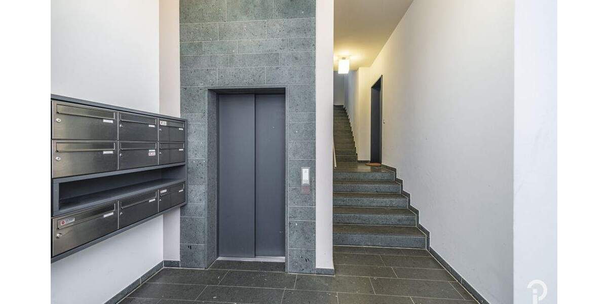 Etagenwohnung Düsseldorf Oberkassel - 3 Zimmer, 130 m&sup2;, 2.900&euro; | Angebot:24808266