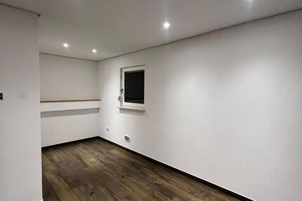 Wohnung Tuttlingen - 2 Zimmer, 74 m&sup2;, 900&euro; | Angebot:25352353