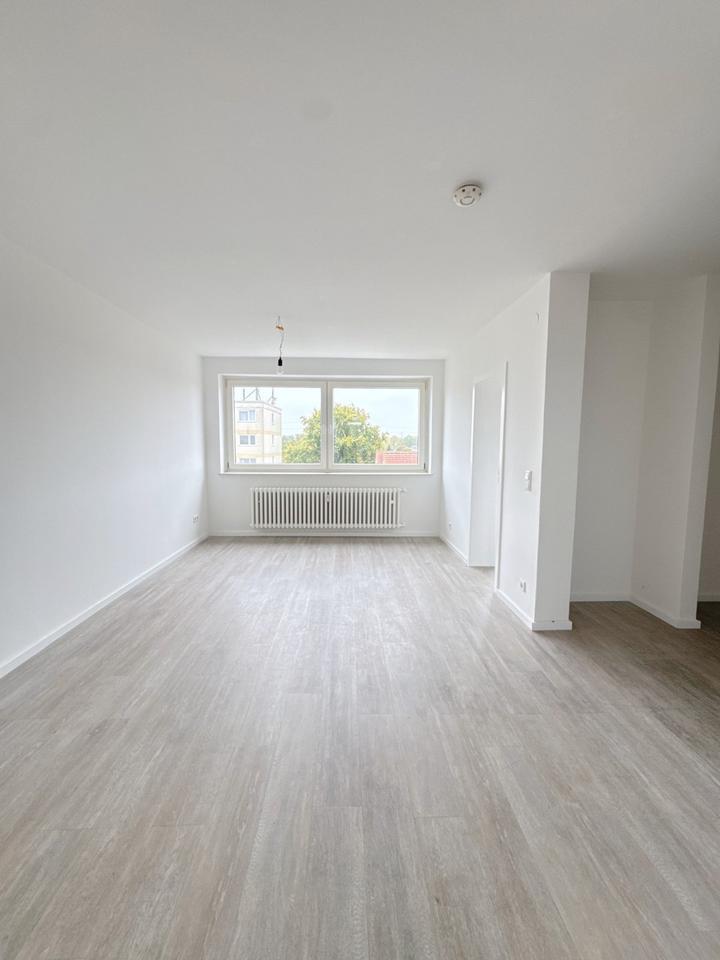 Schöne 3-Zimmer-Wohnung mit großem Wohnzimmer und Balkon in Gütersloh zimmer