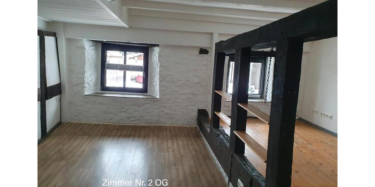 4 Zimmer + KKD2B mit besonderem Charme im Altbau zu mieten 4 zimmer