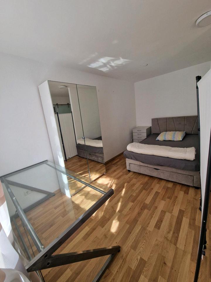 ein Frauen-WG-Zimmer