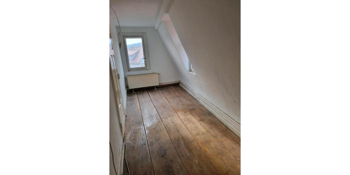 Dachgeschoßwohnung Schwäbisch Gmünd - 4 Zimmer, 120 m&sup2;, 900&euro; | Angebot:25963142