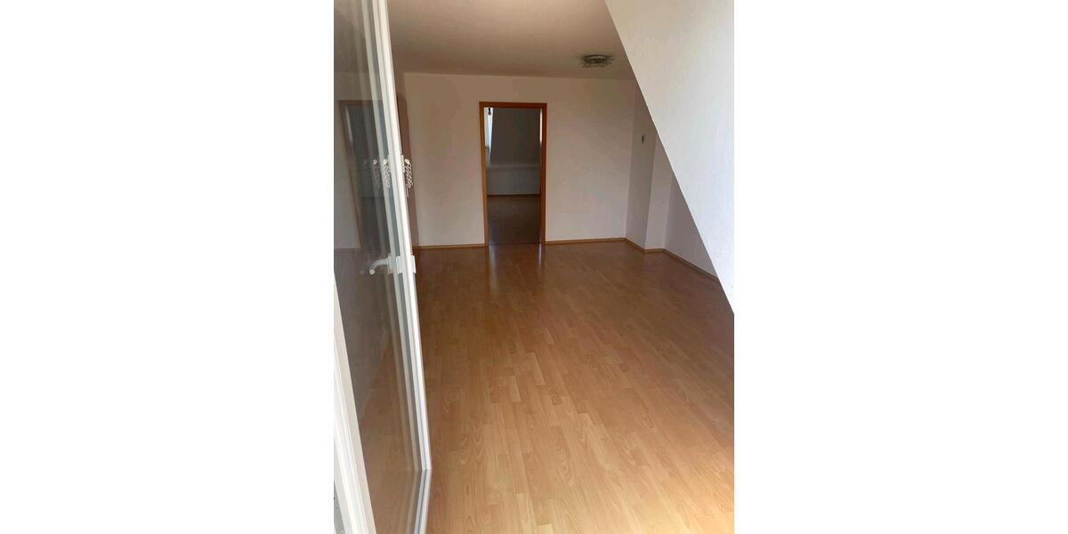 Etagenwohnung Saarlouis - 4 Zimmer, 105 m&sup2;, 900&euro; | Angebot:26096755