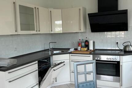 Haus Nentershausen - 4 Zimmer, 129 m&sup2;, 1.400&euro; | Angebot:26650102