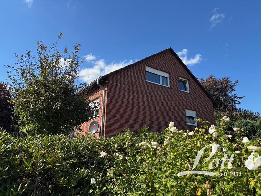 **Oberwohnung mit Balkon!** zimmer