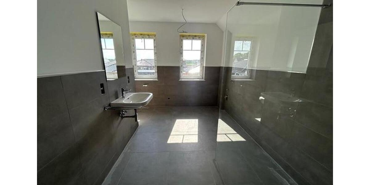 Dachgeschoßwohnung Barßel - 4 Zimmer, 100 m&sup2;, 990&euro; | Angebot:26006641