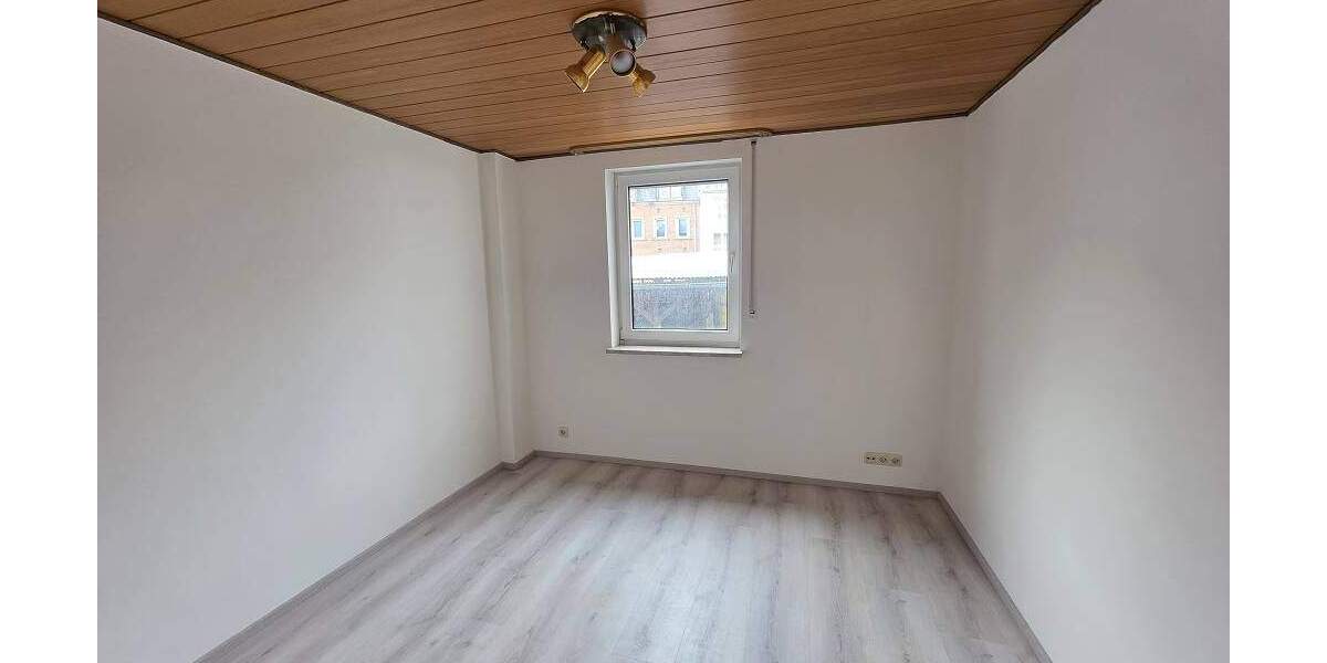 Terrassenwohnung Fürth Weststadt - 4 Zimmer, 125 m&sup2;, 1.200&euro; | Angebot:25779104