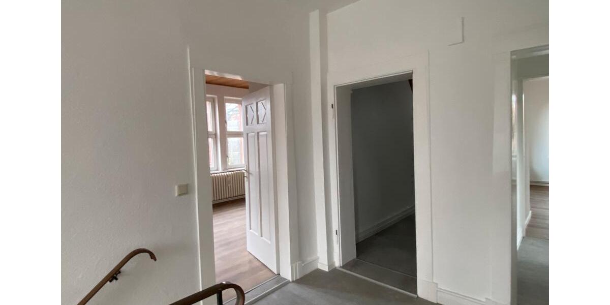 Etagenwohnung Nordhorn - 4 Zimmer, 120 m&sup2;, 250&euro; | Angebot:25261710