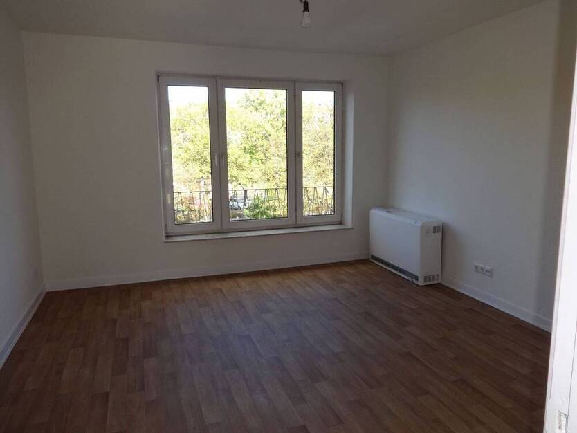 HH-Horn, 2 Zimmer Wohnung mit Balkon !Bitte unsere Fragen beachten!