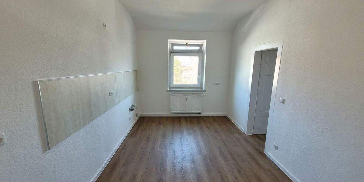 Etagenwohnung Heidenau Mügeln - 3 Zimmer, 96 m&sup2;, 812&euro; | Angebot:25668954
