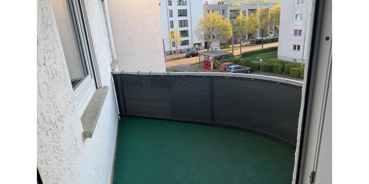 Etagenwohnung Esslingen am Neckar Pliensauvorstadt - 4 Zimmer, 110 m&sup2;, 1.500&euro; | Angebot:26271063