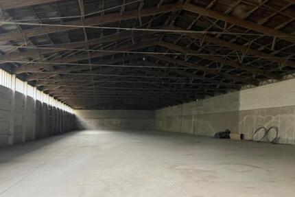 2.300 qm Lager- oder Gewerbefläche zimmer