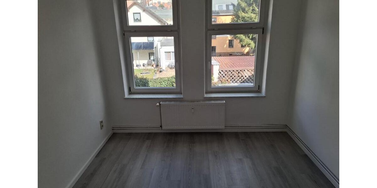 Etagenwohnung Aue-Bad Schlema Bad Schlema - 3 Zimmer, 63 m&sup2;, 300&euro; | Angebot:26374946