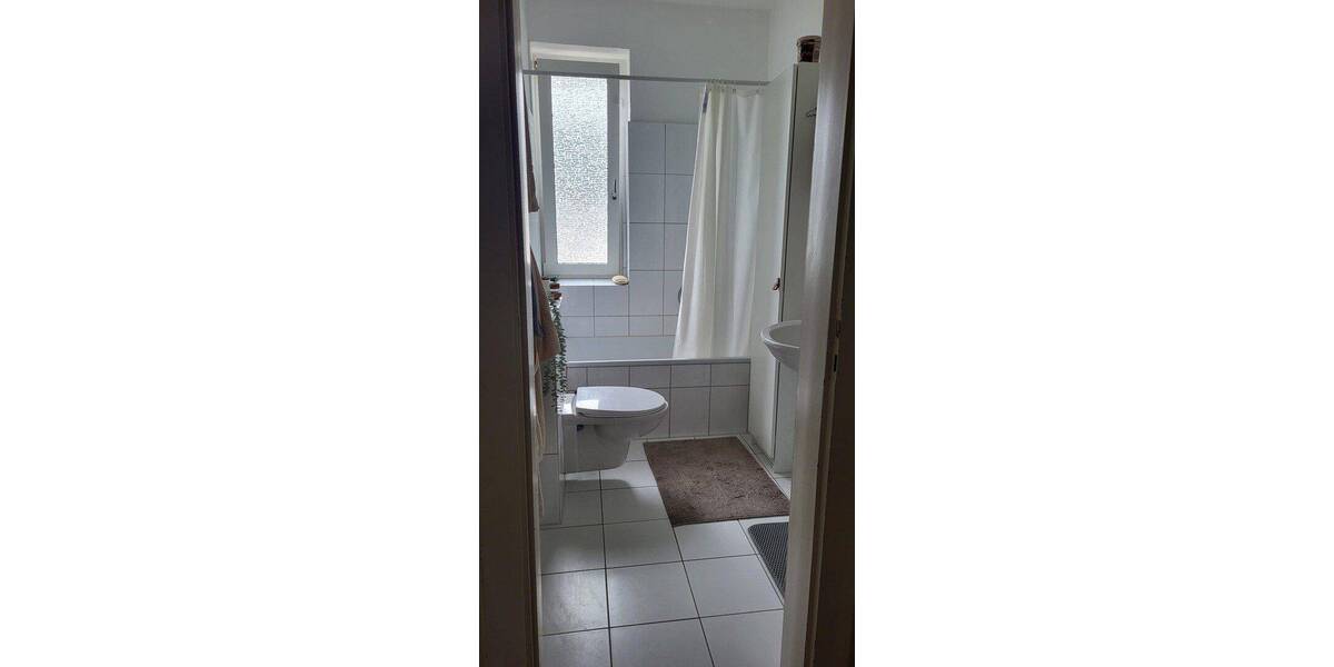 Etagenwohnung Bielefeld Innenstadt - 4 Zimmer, 100 m&sup2;, 1.150&euro; | Angebot:26829460