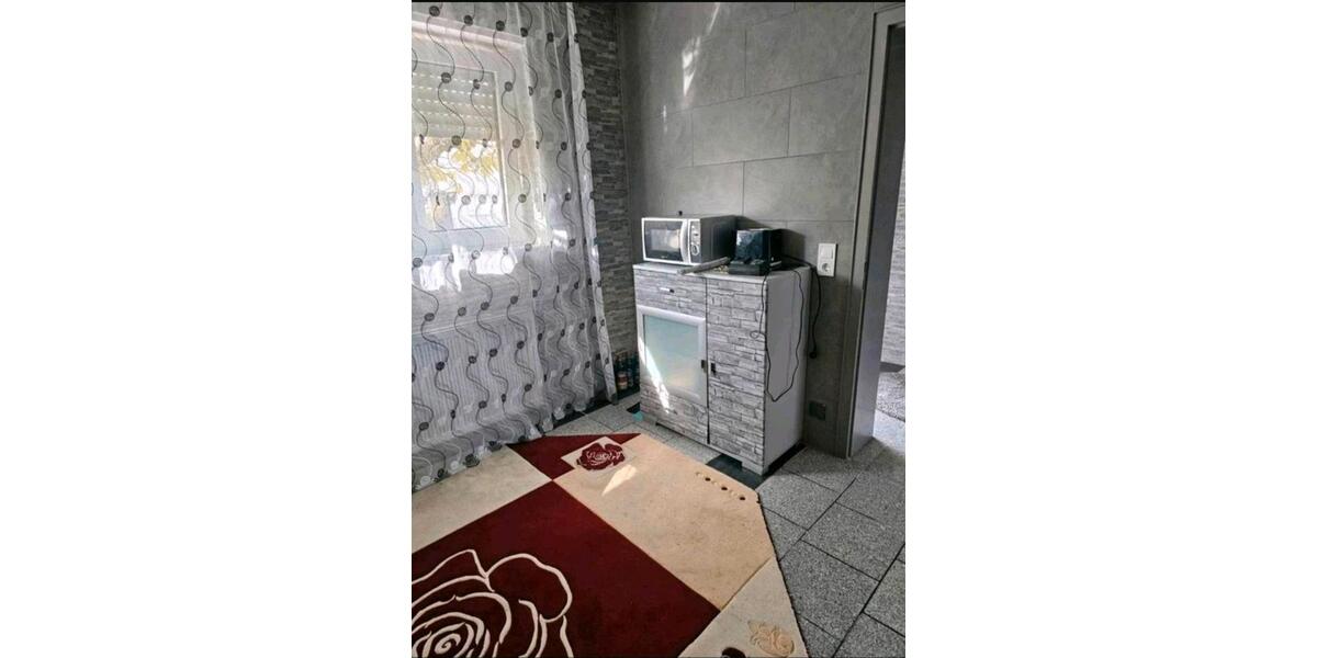 Wohnen auf Zeit Edenkoben - 4 Zimmer, 105 m&sup2;, 350&euro; | Angebot:26250274