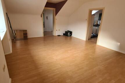 Wohnung Neustadt an der Weinstraße - 2.5 Zimmer, 79 m&sup2;, 780&euro; | Angebot:25933721
