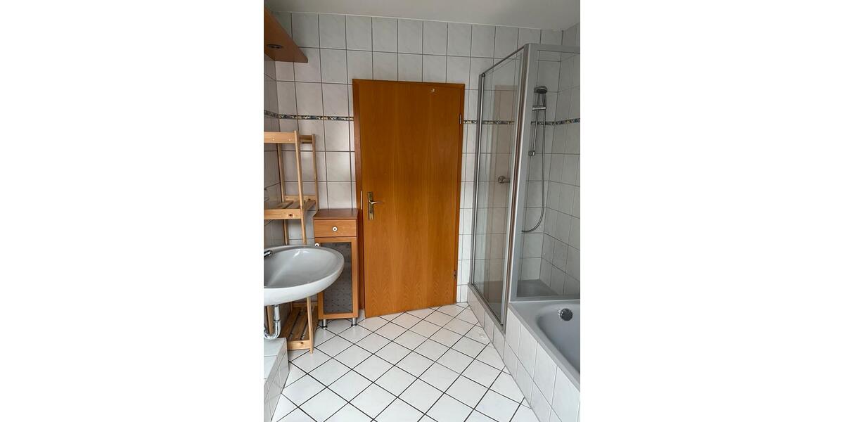 Dachgeschoßwohnung Heide - 3 Zimmer, 82 m&sup2;, 850&euro; | Angebot:26598202