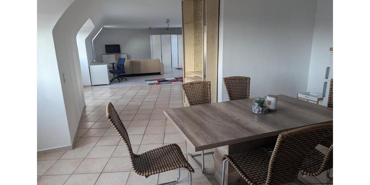 Wohnen auf Zeit Amt Wachsenburg - 3 Zimmer, 200 m&sup2;, 45&euro; | Angebot:25394341