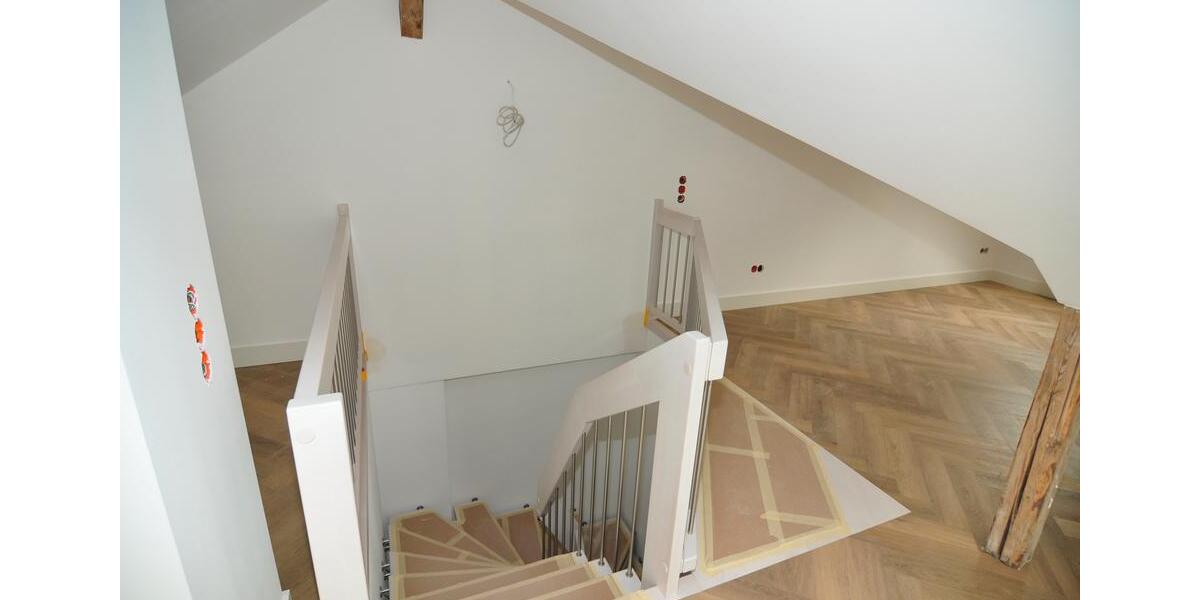 *Helle, moderne 5 Zimmer Maisonette im 3.OGDG- Zentrum von Plauen -Lift und mit großem Balkon, EBK* 5 zimmer