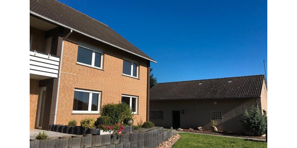 Erdgeschoßwohnung Petershagen - 3 Zimmer, 120 m&sup2;, 660&euro; | Angebot:26048913