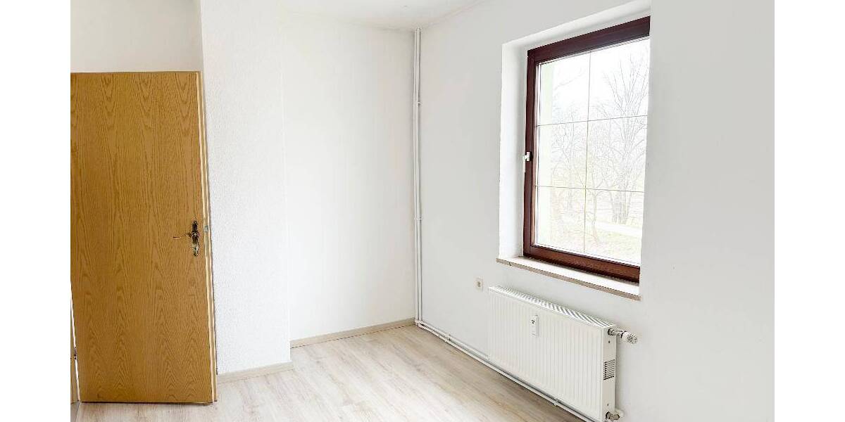 Etagenwohnung Nünchritz Merschwitz - 3 Zimmer, 62 m&sup2;, 320&euro; | Angebot:25998316