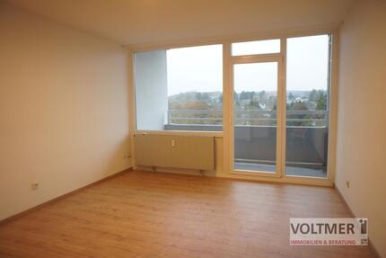 NICHTS WIE REIN - helle 1-Zimmer Wohnung mit Einbauküche und Balkon in Wiebelskirchen! 1 zimmer