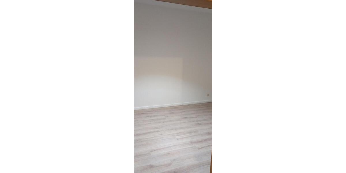 Dachgeschoßwohnung Güstrow - 3 Zimmer, 76 m&sup2;, 508&euro; | Angebot:24441507