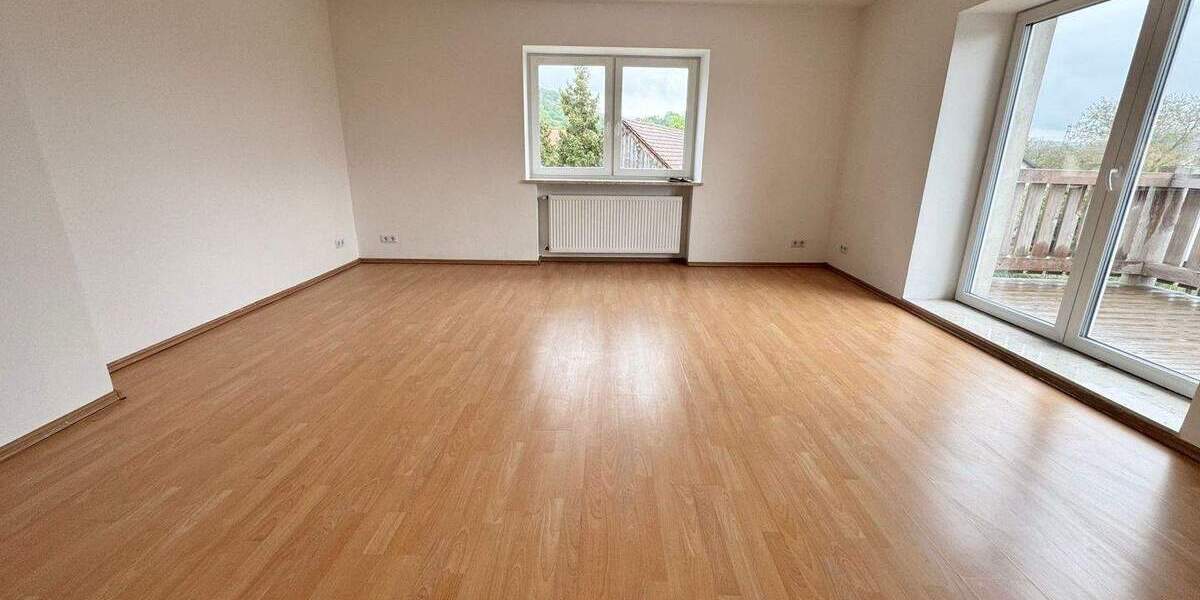 Etagenwohnung Berching Pollanten - 3 Zimmer, 115 m&sup2;, 930&euro; | Angebot:26554819