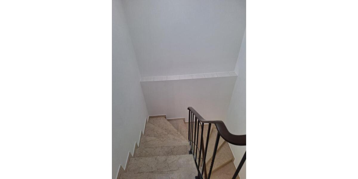 Etagenwohnung Kümmersbruck - 7 Zimmer, 170 m&sup2;, 1.490&euro; | Angebot:26602908