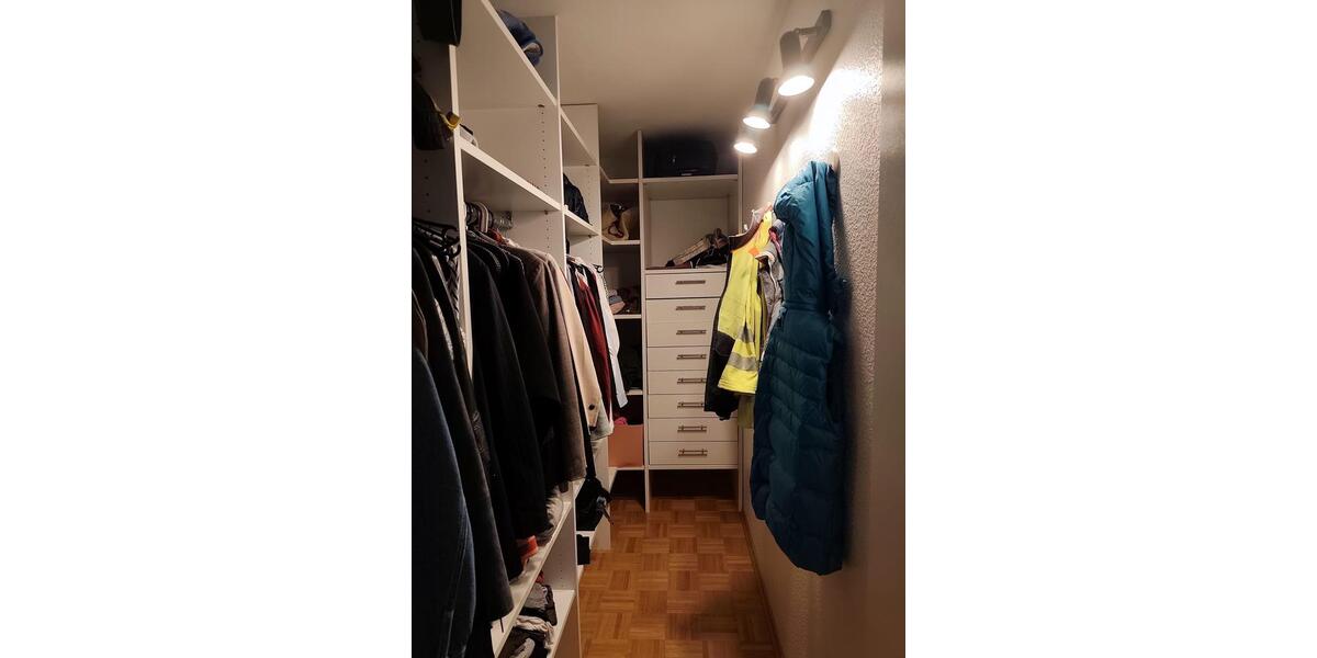 Etagenwohnung Siegen Eiserfeld - 4 Zimmer, 110 m&sup2;, 1.000&euro; | Angebot:24752653