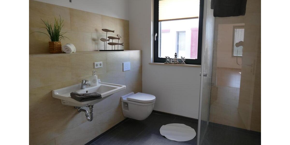 Erdgeschoßwohnung Naumburg (Saale) - 2 Zimmer, 70 m&sup2;, 663&euro; | Angebot:26278061