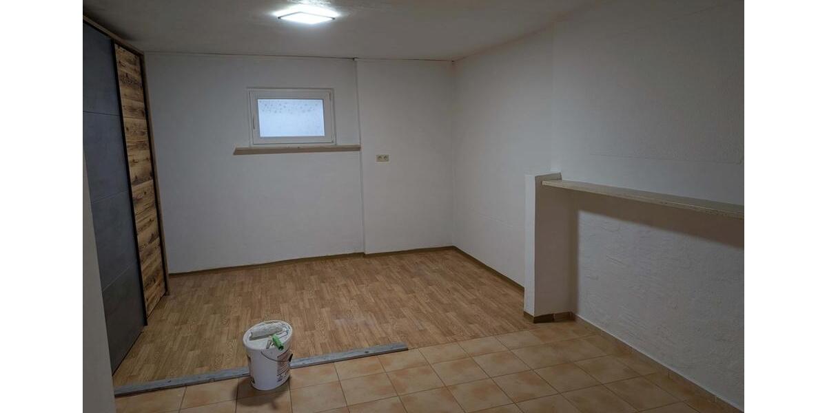 Etagenwohnung Burgoberbach - 2 Zimmer, 68 m&sup2;, 660&euro; | Angebot:25716698